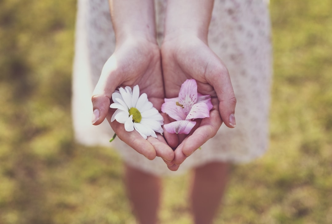 The spiritual meaning of giving flowers anonymously