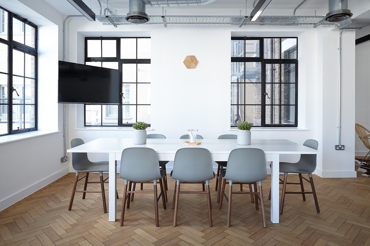 Why flowers last longer in cool rooms